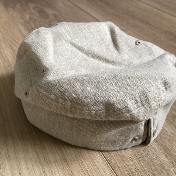 Women’s hat - Picture 2 of 12